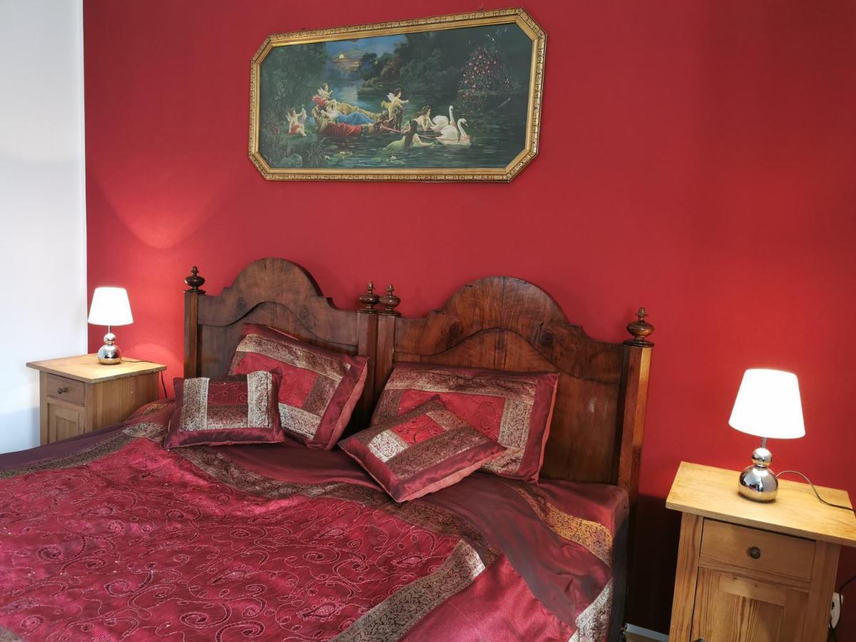 Ruhige Ferienwohnung Im Gutshaus Niederorschel ภายนอก รูปภาพ