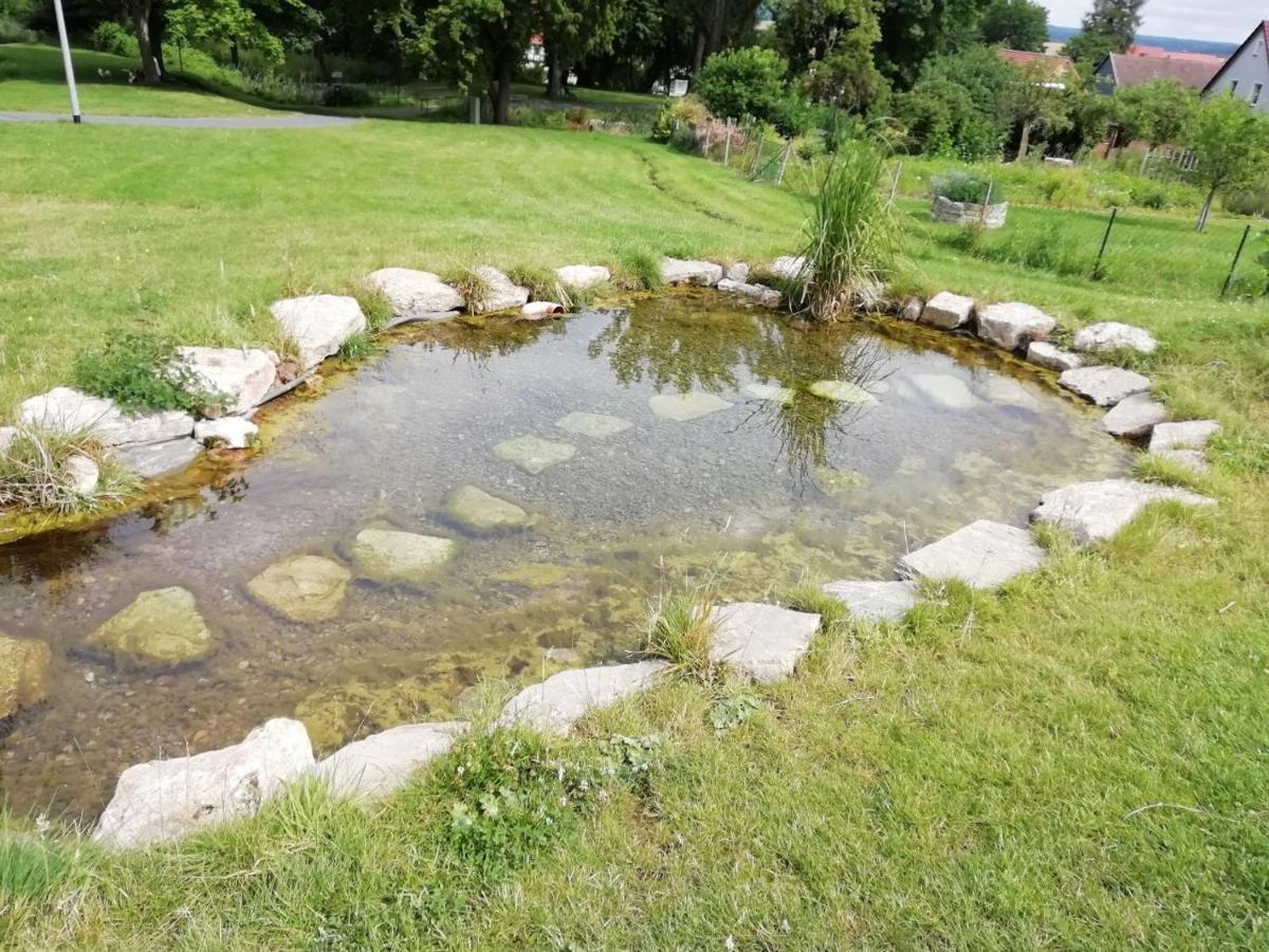 Ruhige Ferienwohnung Im Gutshaus Niederorschel ภายนอก รูปภาพ